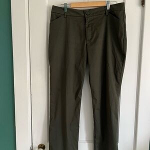 Lee Green Straight Leg Pants Modern Fit